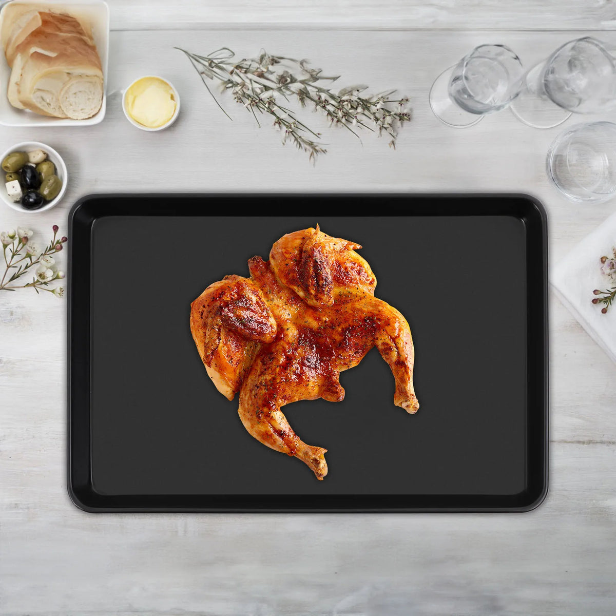 Non-Stick Aluminium Baking Pan – Rectangular Oven Tray & Cookie Sheet – Perfect for Cookies, Cakes, Pizza & Roast Vegetables