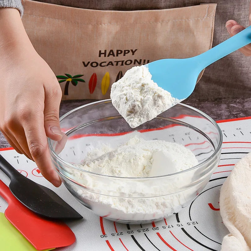 Heat Resistant Silicone Spatula & Scraper – Seamless Non-Stick Baking & Cake Cream Scraper – Perfect for Mixing, Folding & Scraping Bowls – Available in 9 Colours & Multi-Packs