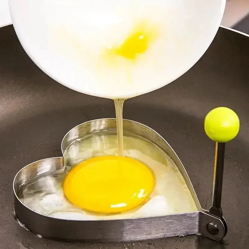 Stainless Steel Heart & Shaped Egg Moulds with Handles – Fried Egg & Pancake Rings – Great for Breakfasts, Omelettes & Special Occasions – Available in Singles & Sets