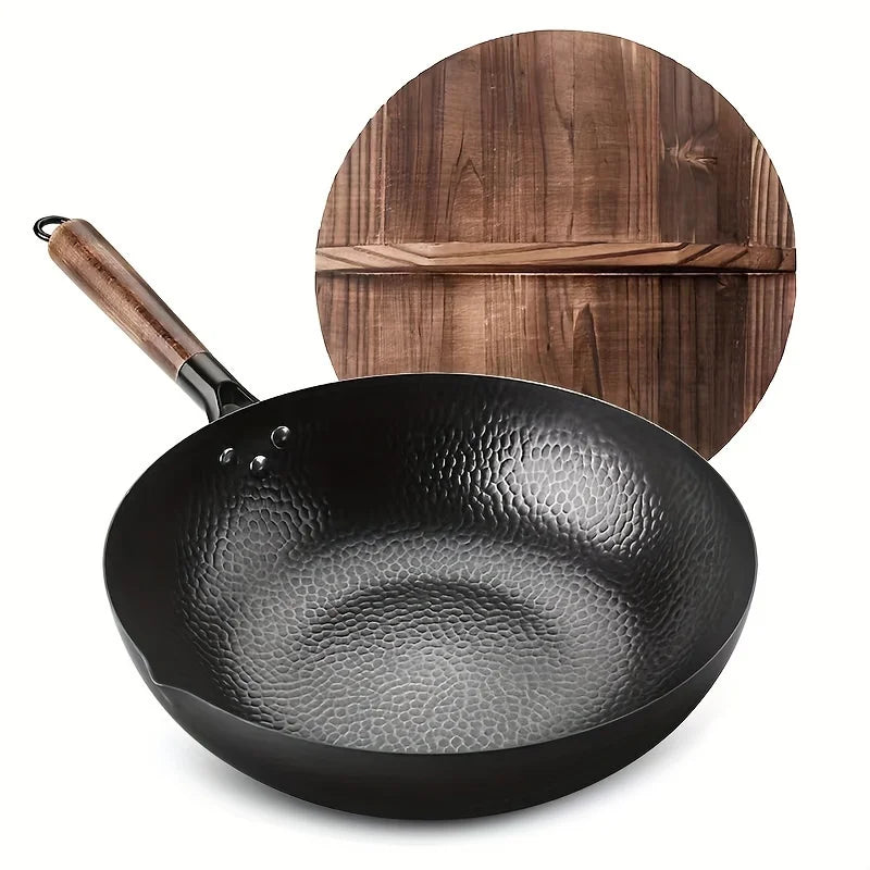 Traditional Iron Wok with Wooden Lid – Uncoated Metal Spatula Safe Stir-Fry Wok – Great for High-Heat Stir-Fries on Gas & Induction (32cm)