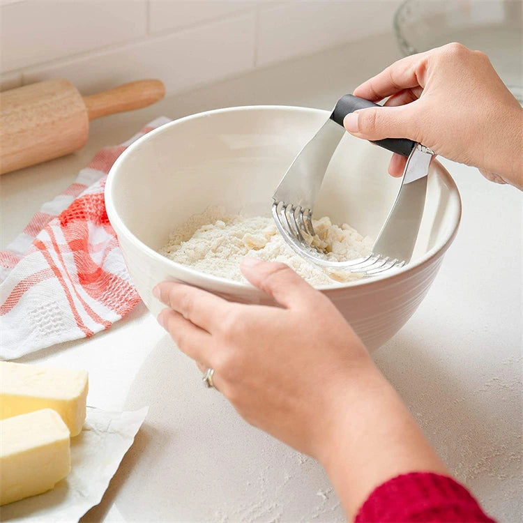 Stainless Steel Pastry Cutter & Dough Blender – Heavy-Duty Blades Multi-Purpose Dough Mixer – Best for Pastry, Scones & Biscuits – Available in Red, Blue, Green & Black Colours
