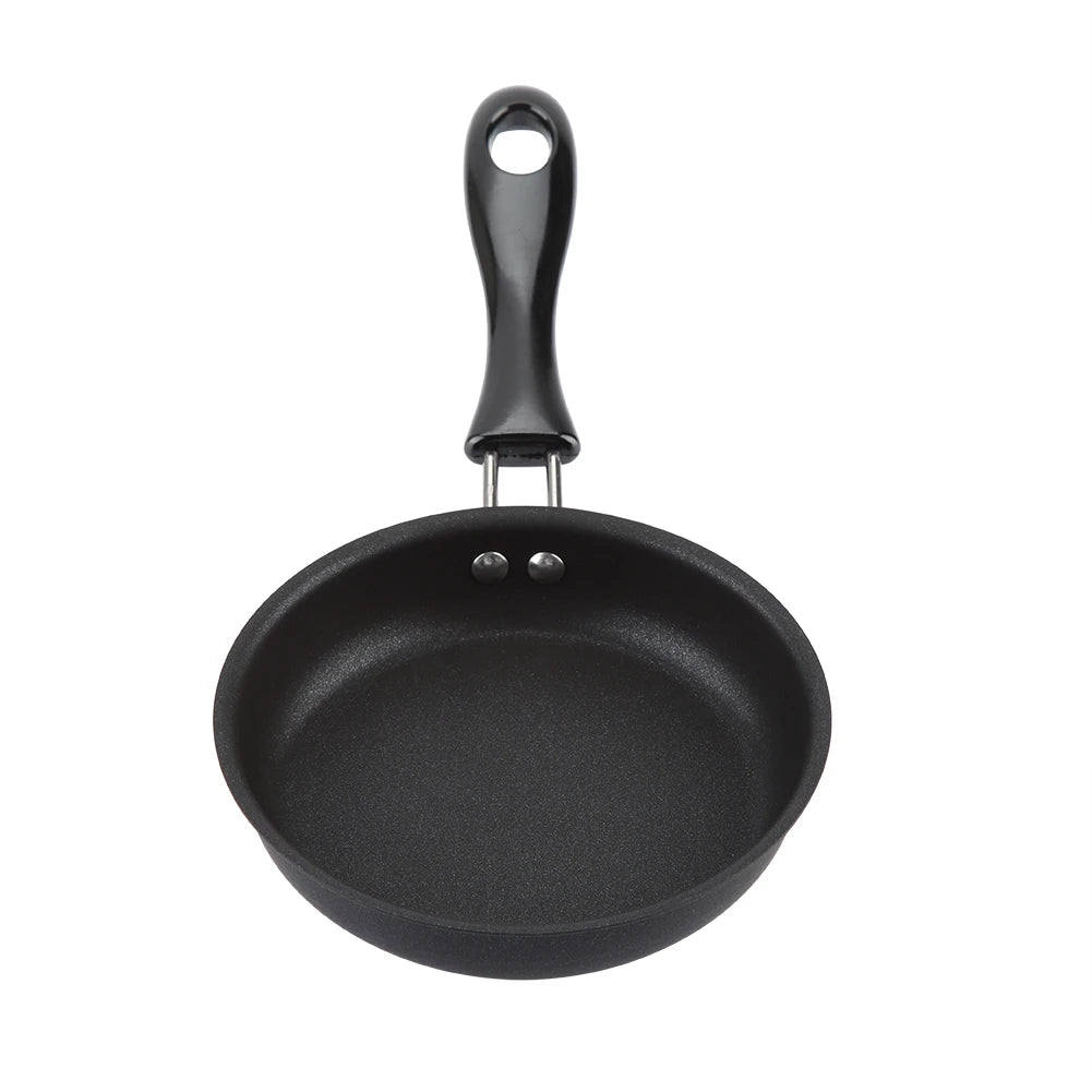 Mini Egg Frying Pan – Non-Stick Iron Omelette Pan, Lightweight & Portable – Ideal for One Egg or Mini Pancakes (12cm)