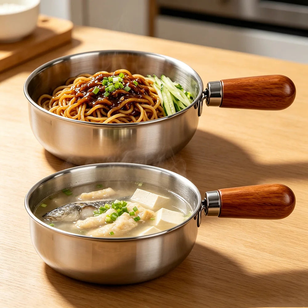 Stainless Steel Milk Pan with Wooden Handle – Induction Saucepan with Non-Slip Base – Great for Milk, Porridge & Sauces – Available in 14cm & 17cm
