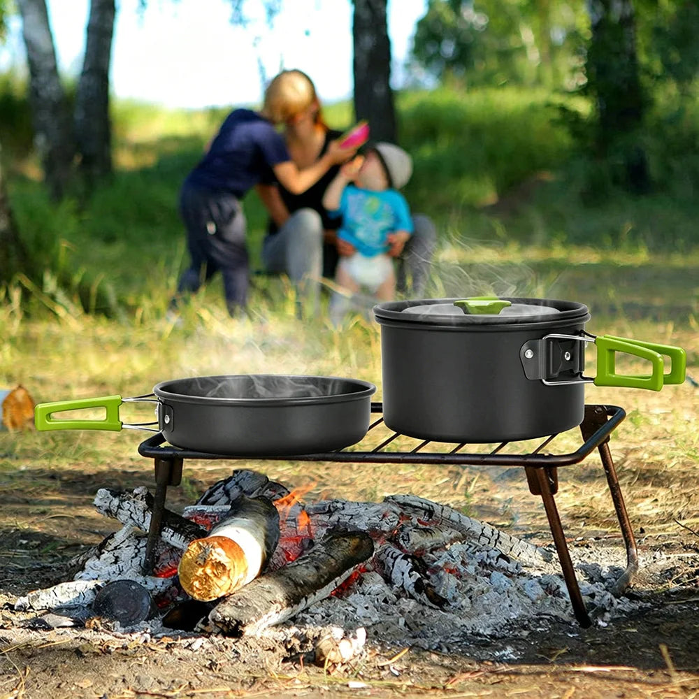 10 Piece Non-Stick Camping Cookware Kit – Aluminium Pot, Frying Pan & Kettle with Folding Handles – Great for Hiking, Picnics & Camping for 1–2 People