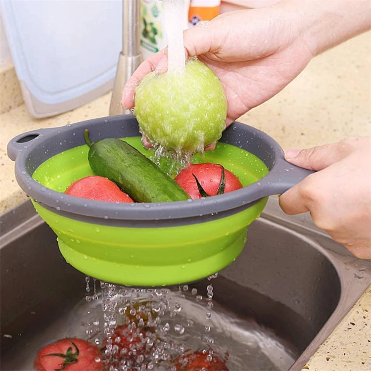 Collapsible Silicone Colander with Handle – Folding Strainer for Pasta, Vegetables & Fruit – Ideal for Small Kitchens, Caravans & Camping – Available in Green, Orange, Blue & Red Colours