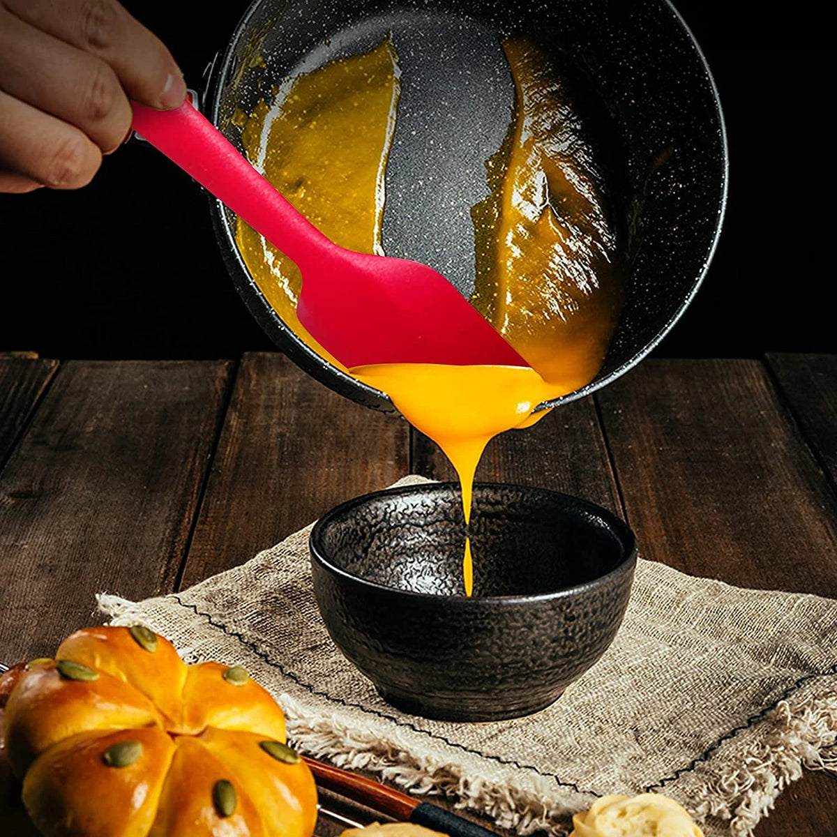 27cm Heat Resistant Silicone Spatula – Flexible Non-Stick Scraper for Baking & Cooking – Ideal for Mixing, Folding & Scraping Bowls – Available in Black, Blue, Orange, Pink, Red & Yellow Colours