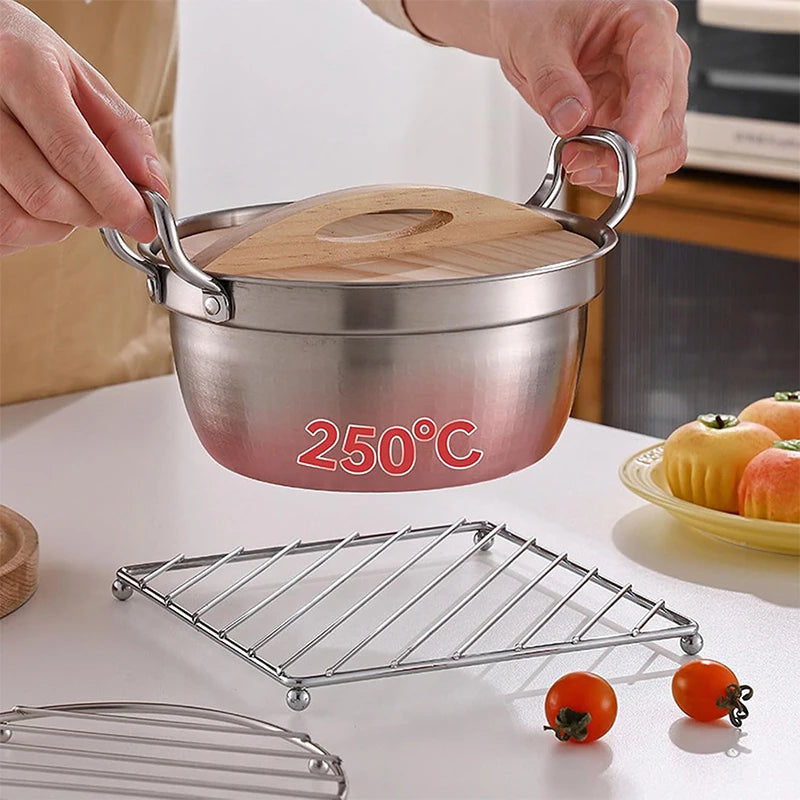 Stainless Steel Trivet Hot Pad – Heat Resistant Insulated Table Mat for Pots, Pans & Dishes – Ideal for Dining Tables & Worktops – Available in Round & Square