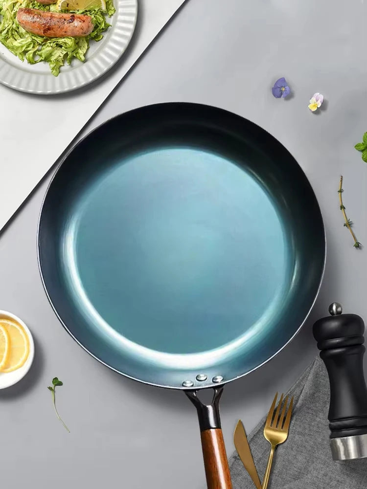 Uncoated Iron Flat-Bottom Frying Pan – Durable Skillet for Even Heat Cooking