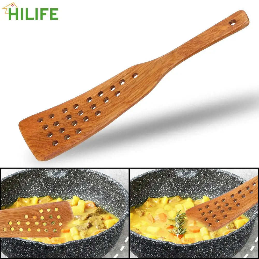 Wooden Slotted Spatula with 24 Holes – Natural Wood Curved Turner for Non-Stick Pans – Ideal for Eggs, Fish & Steaks (33cm)