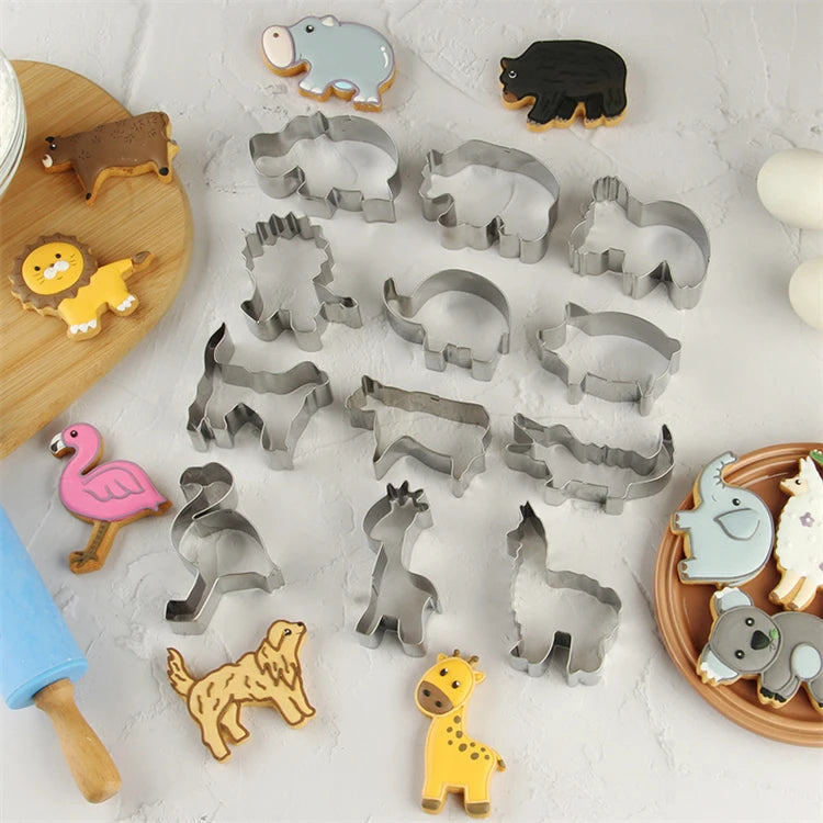 12 Piece Stainless Steel Animal Cookie Cutter Set with Storage Box – Safari Animal Biscuit Cutters – Perfect for Kids Baking & Fondant