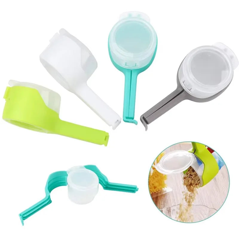 4 Piece Food Bag Sealing Clips with Pour Spout – Kitchen Storage Clips & Bag Sealers – Great for Crisps, Cereal & Snacks