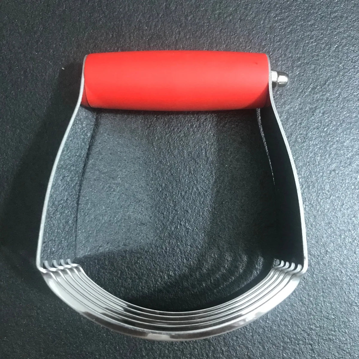 Stainless Steel Pastry Cutter & Dough Blender – Heavy-Duty Blades Multi-Purpose Dough Mixer – Best for Pastry, Scones & Biscuits – Available in Red, Blue, Green & Black Colours Red