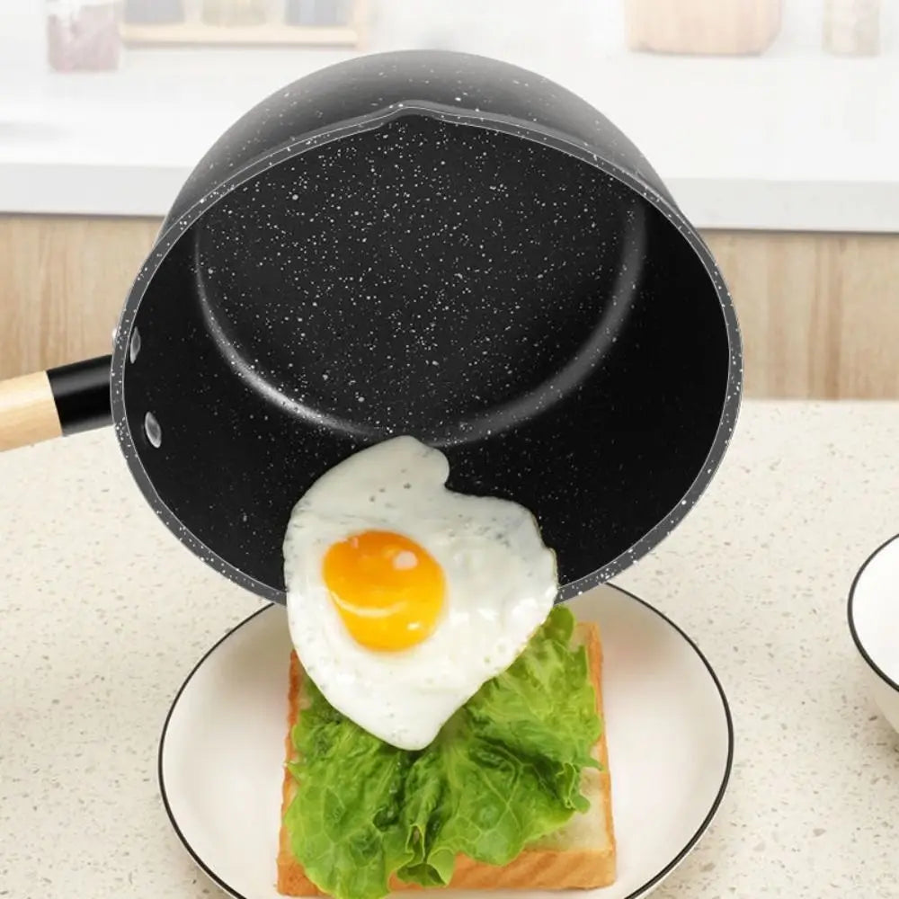 Non-Stick Iron Saucepan with Wooden Handle – Omelette, Egg & Pasta Pot – Ideal for Eggs, Pasta & Sauces – Available in 16cm, 18cm, 20cm & 22cm