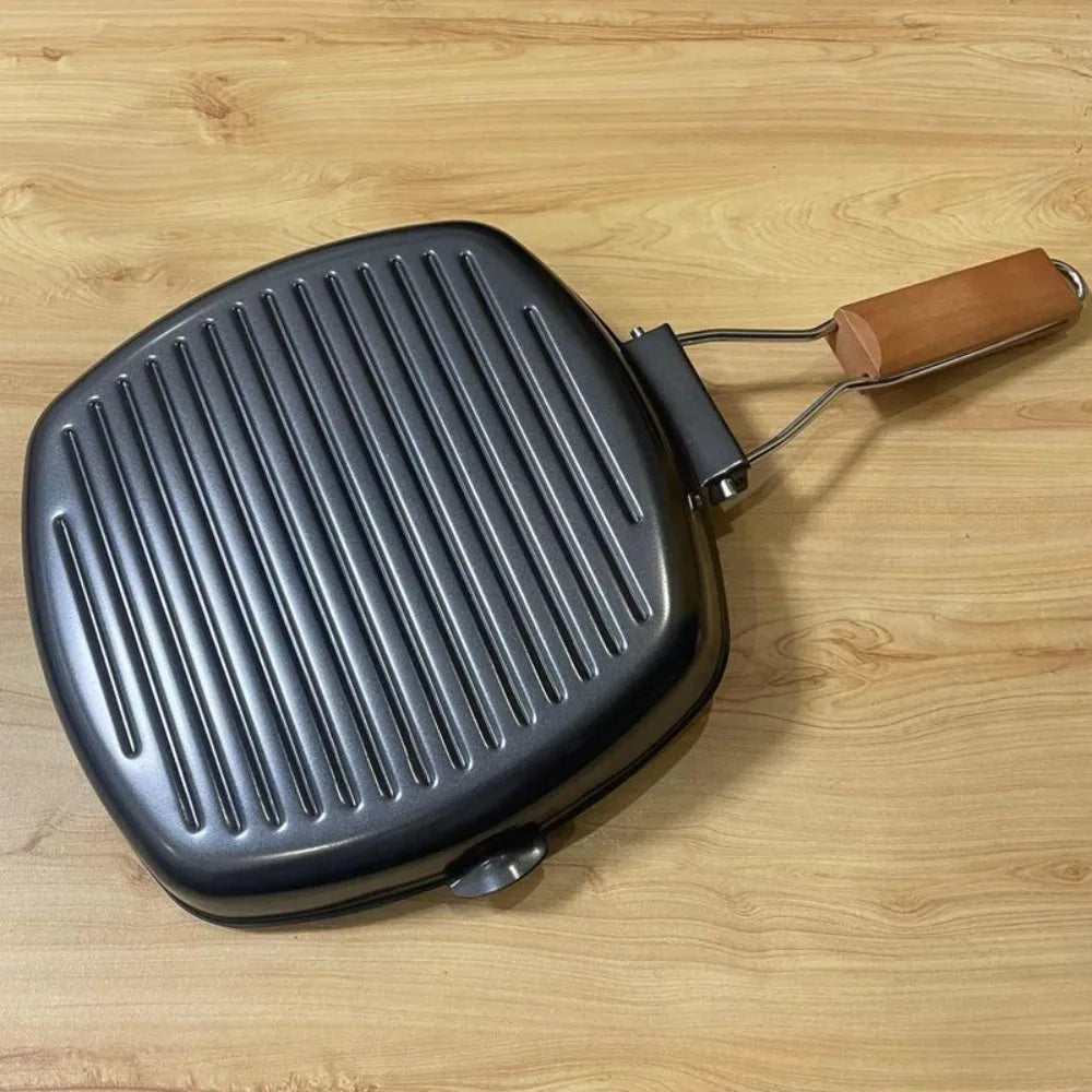 Foldable Cast Iron Frying Pan with Wooden Handle – Hand-Forged Uncoated Camping Skillet – Great for Steaks, Picnics & Outdoor BBQ – Available in 20cm, 24cm & 28cm