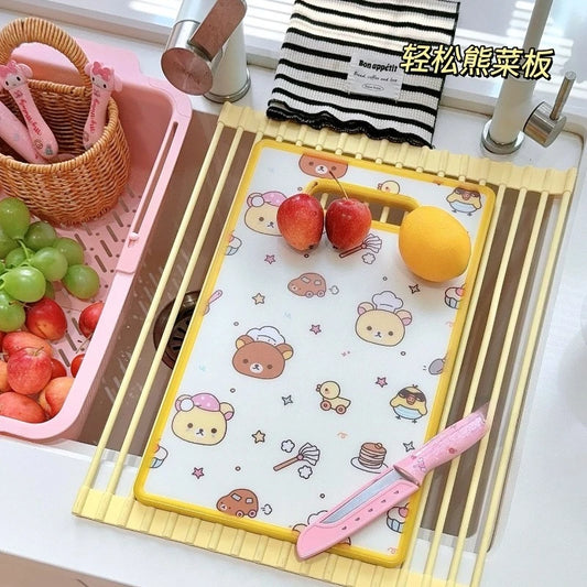 Cute Cartoon Bear Chopping Board – Thick Anti-Mould Plastic Cutting Board – Ideal for Fruit, Snacks & Fun Kitchens