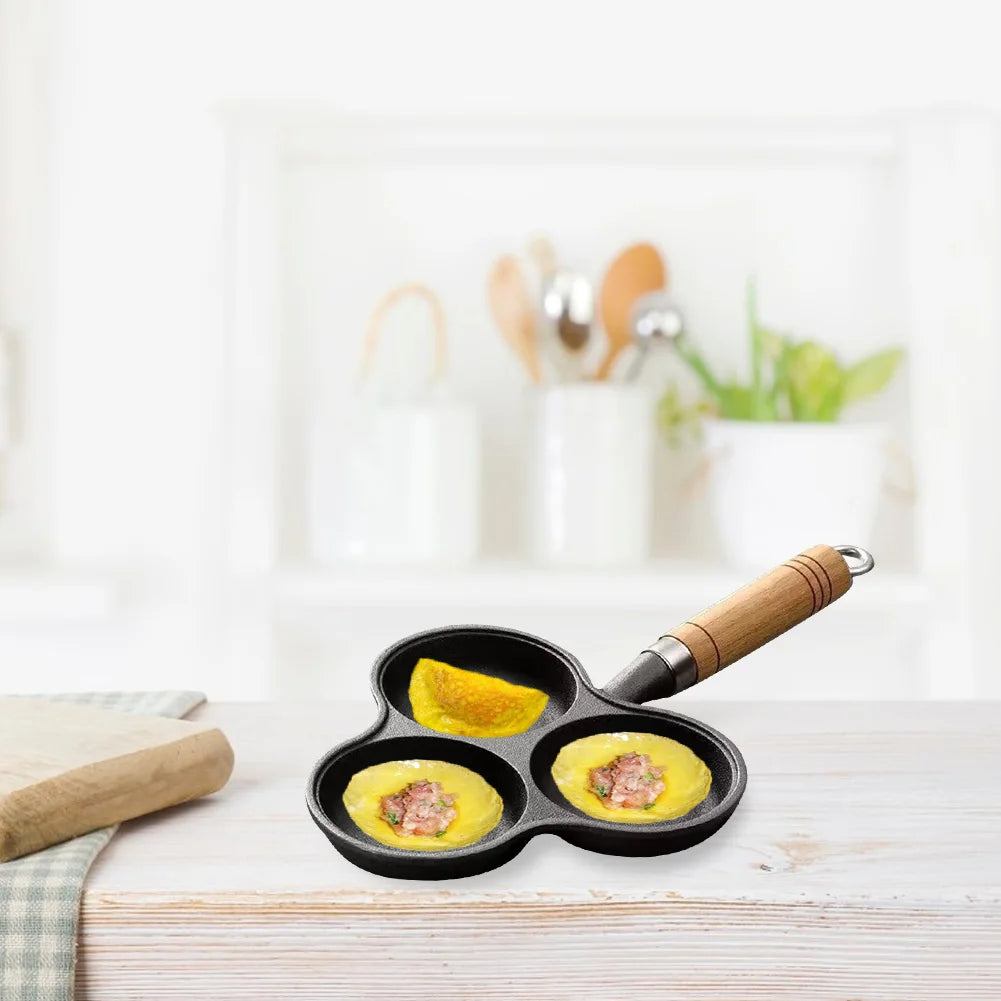 3 Hole Egg Pan – Non-Stick Cast Iron Breakfast Pan with Marble Coating – Ideal for Fried Eggs, Pancakes & Burgers