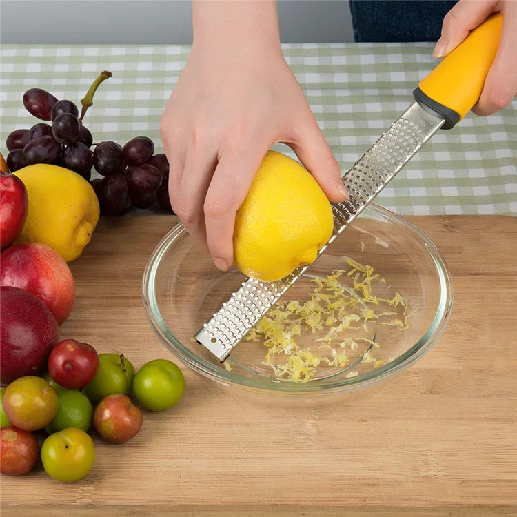 Stainless Steel Lemon Zester & Cheese Grater – Handheld Citrus Zester for Garlic, Ginger & Chocolate – Best for Zesting & Fine Grating – Available in Black, Red & Yellow Colours