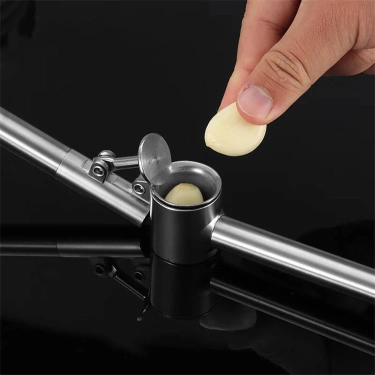 304 Stainless Steel Garlic Press – Heavy Duty Rustproof Garlic Mincer & Crusher – Ideal for Crushing Garlic & Ginger – Available in Small & Large