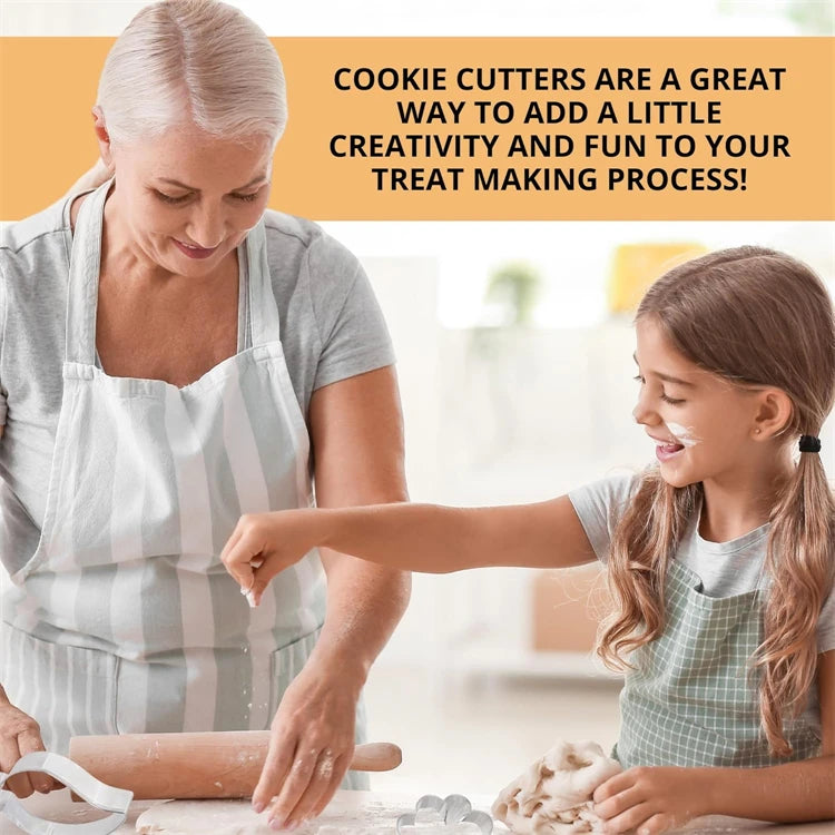 12 Piece Stainless Steel Animal Cookie Cutter Set with Storage Box – Safari Animal Biscuit Cutters – Perfect for Kids Baking & Fondant