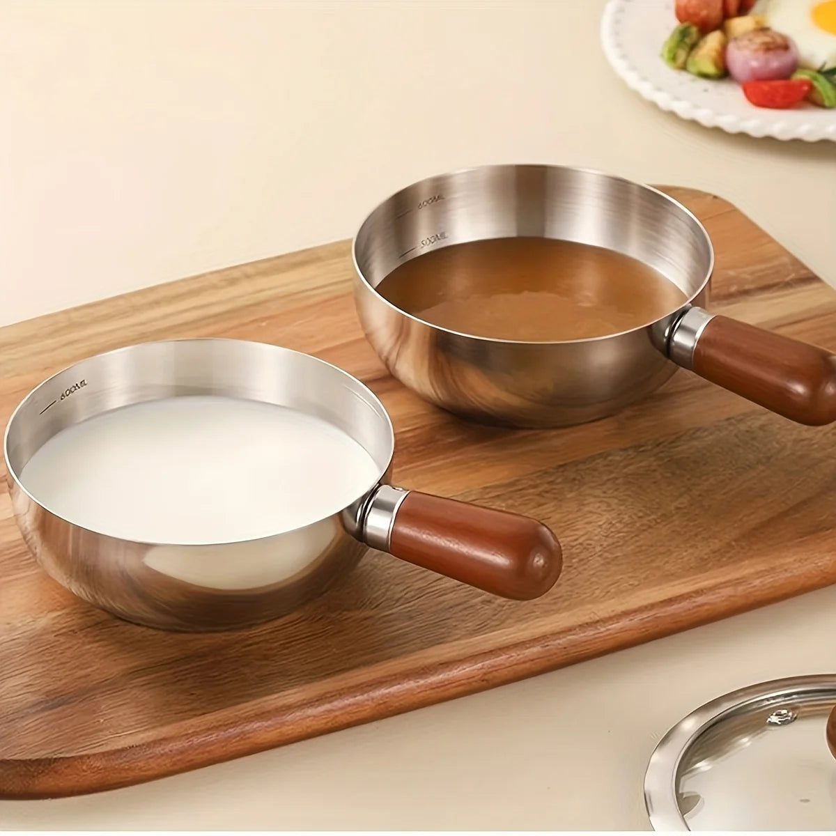 Stainless Steel Milk Pan with Wooden Handle – Induction Saucepan with Non-Slip Base – Great for Milk, Porridge & Sauces – Available in 14cm & 17cm