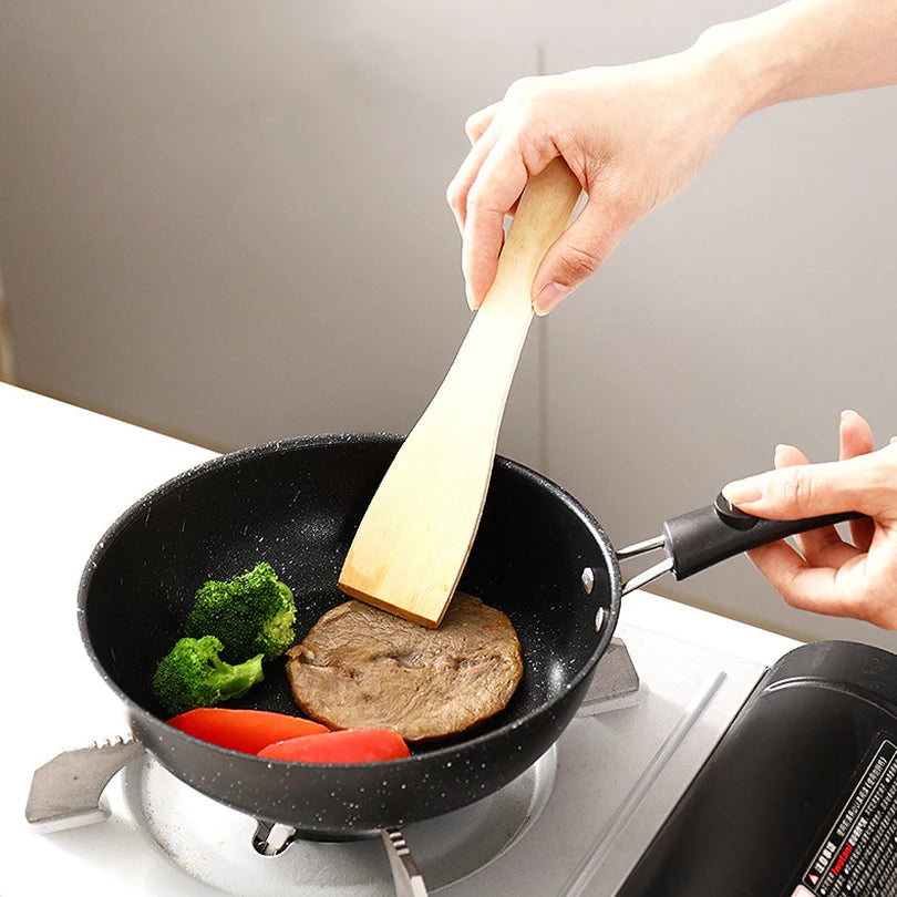 Mini Omelette Pan – Non-Stick Cast Iron Egg Skillet for Single Portions – Ideal for Eggs, Breakfast Sandwiches & Mini Pancakes (12cm)