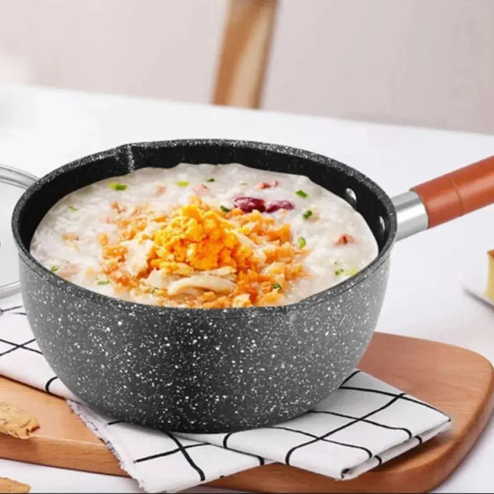 Non-Stick Saucepan with Wooden Handle & Glass Lid – Flat-Bottom Cookware with Pour Spout, Ideal for Heating Milk, Boiling, Simmering & Preparing Sauces, Soups & Noodles – Available in 16cm, 18cm, 20cm & 22cm Sizes