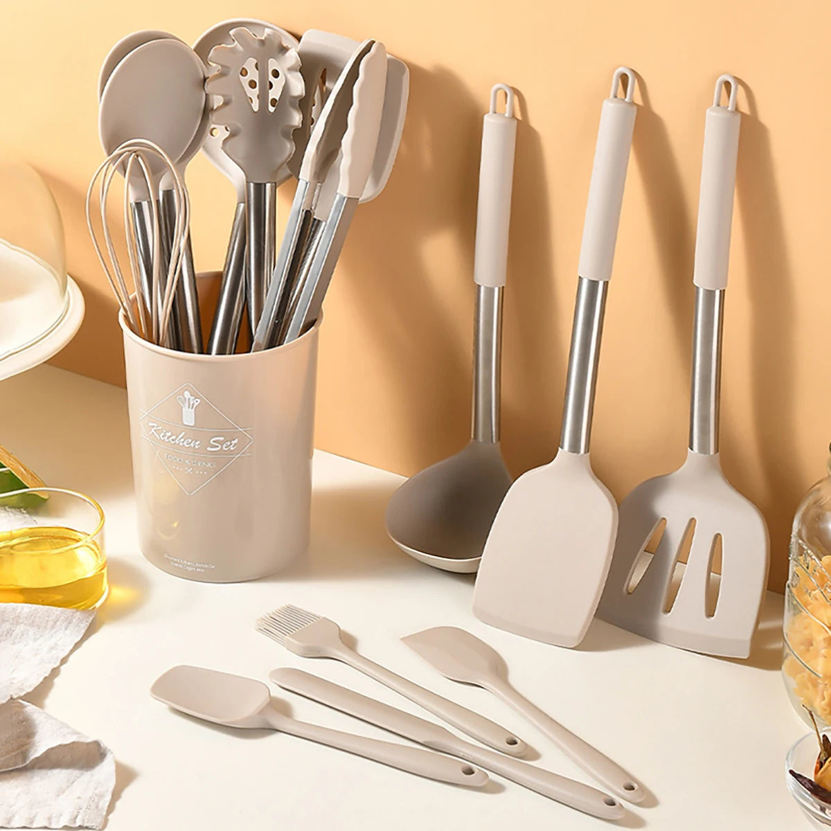 15-Piece Silicone Kitchen Utensils Set – Heat-Resistant Spatulas, Spoons, Turners, Brush, and Whisk, Perfect for Non-Stick Cookware,Available in Black, Grey & Khaki