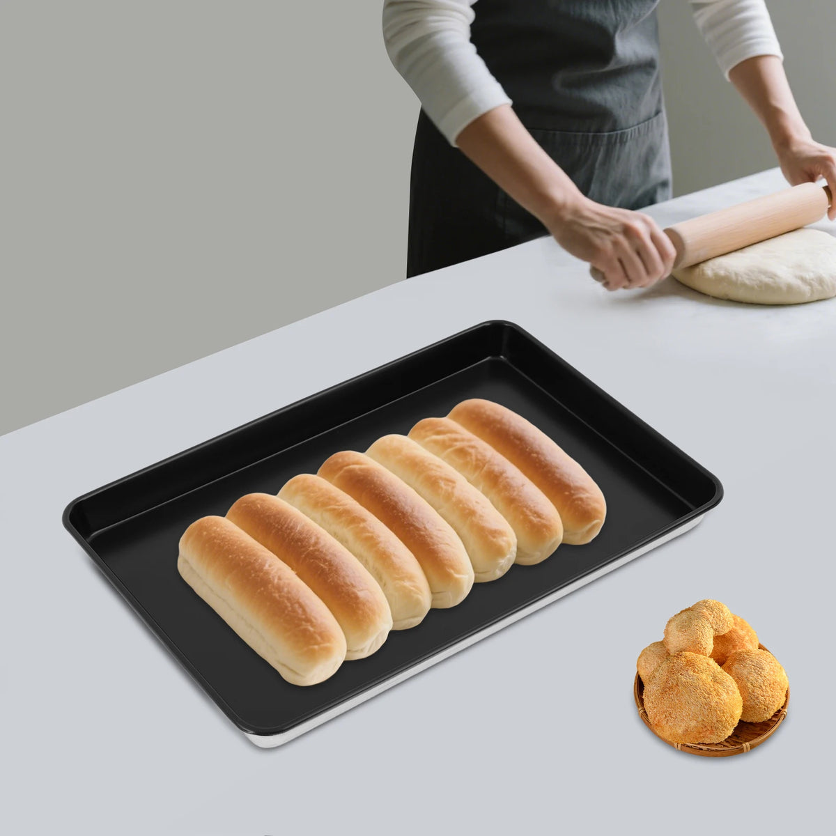 Non-Stick Aluminium Baking Pan – Rectangular Oven Tray & Cookie Sheet – Perfect for Cookies, Cakes, Pizza & Roast Vegetables