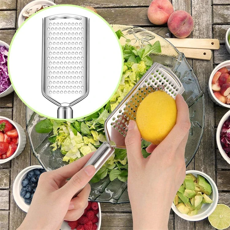 Mini Handheld Stainless Steel Cheese Grater – Cheese Shredder & Lemon Zester – Ideal for Cheese, Chocolate, Ginger & Garlic
