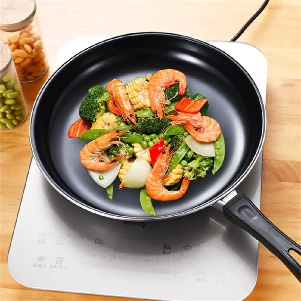 Non-Stick Cast Iron Frying Pan with Anti-Scald Handle – Egg, Omelette & Steak Skillet – Great for Home, Picnic & BBQ – Available in 20cm, 25cm & 30cm