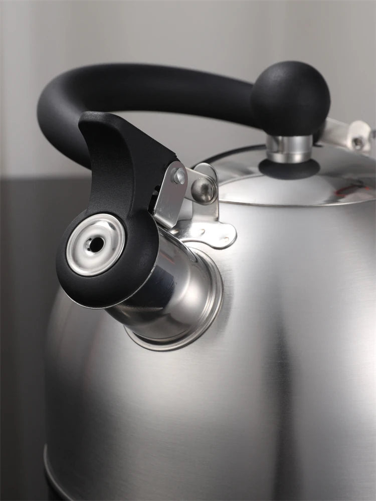 2.5L 304 Stainless Steel Whistling Tea Kettle with Heat Resistant Handle – Stove Top Teapot – Best for Boiling Water for Tea & Coffee – Suitable for Gas, Electric & Induction Hobs