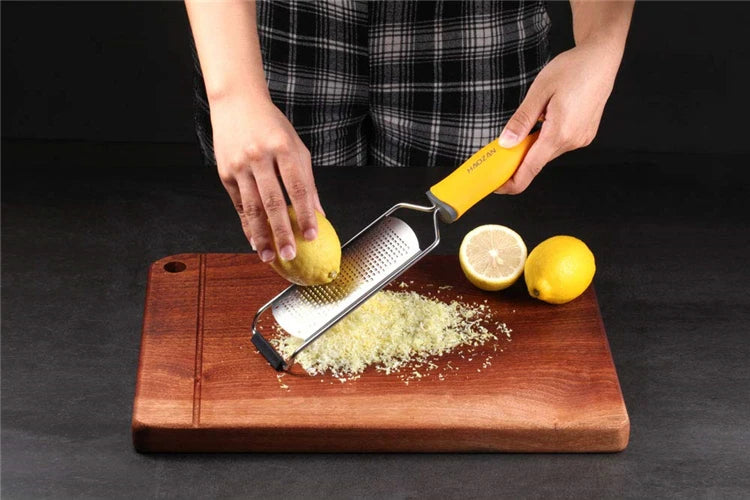 Stainless Steel Lemon Zester & Cheese Grater – Handheld Citrus Zester for Garlic, Ginger & Chocolate – Best for Zesting & Fine Grating – Available in Black, Red & Yellow Colours