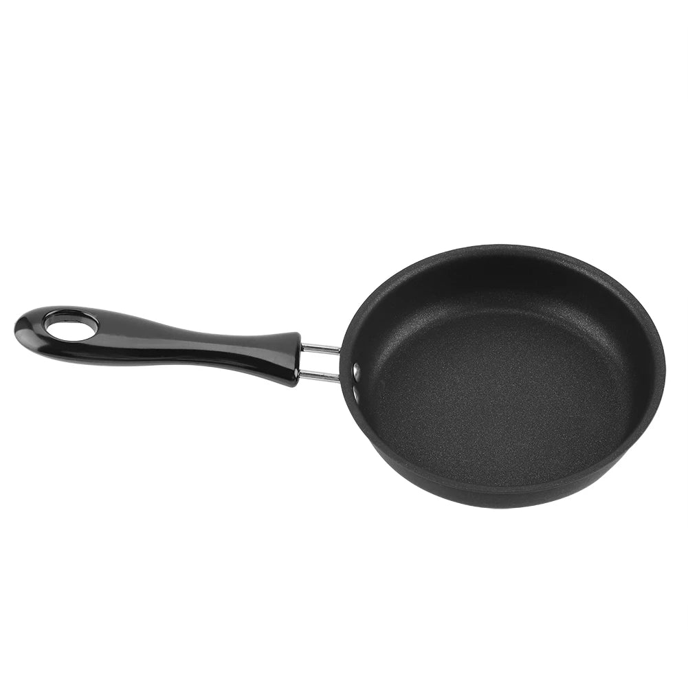 Mini Egg Frying Pan – Non-Stick Iron Omelette Pan, Lightweight & Portable – Ideal for One Egg or Mini Pancakes (12cm)