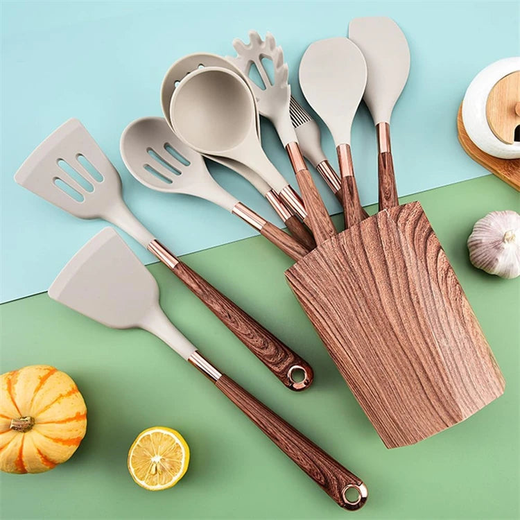 10-Piece Silicone Kitchen Utensils Set with Wooden-Effect Handles & Matching Utensil Holder – Heat-Resistant, Non-Stick Safe & Easy to Clean – Includes Spatulas, Spoons, Turners, Pasta Server, Brush & Skimmer – Perfect for Daily Cooking & Modern Kitchens