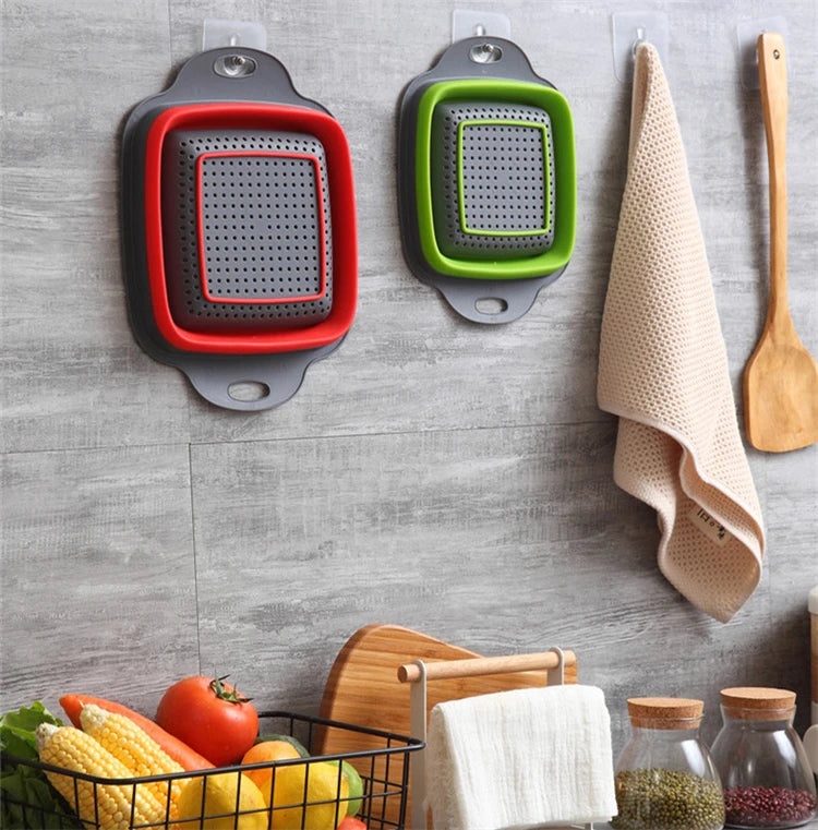 Square Collapsible Silicone Colander – Foldable Food, Fruit & Vegetable Strainer – Great for Draining Pasta & Saving Cupboard Space – Available in Green, Blue, Red & Orange Colours