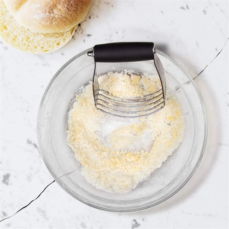 Stainless Steel Pastry Cutter & Dough Blender – Heavy-Duty Blades Multi-Purpose Dough Mixer – Best for Pastry, Scones & Biscuits – Available in Red, Blue, Green & Black Colours