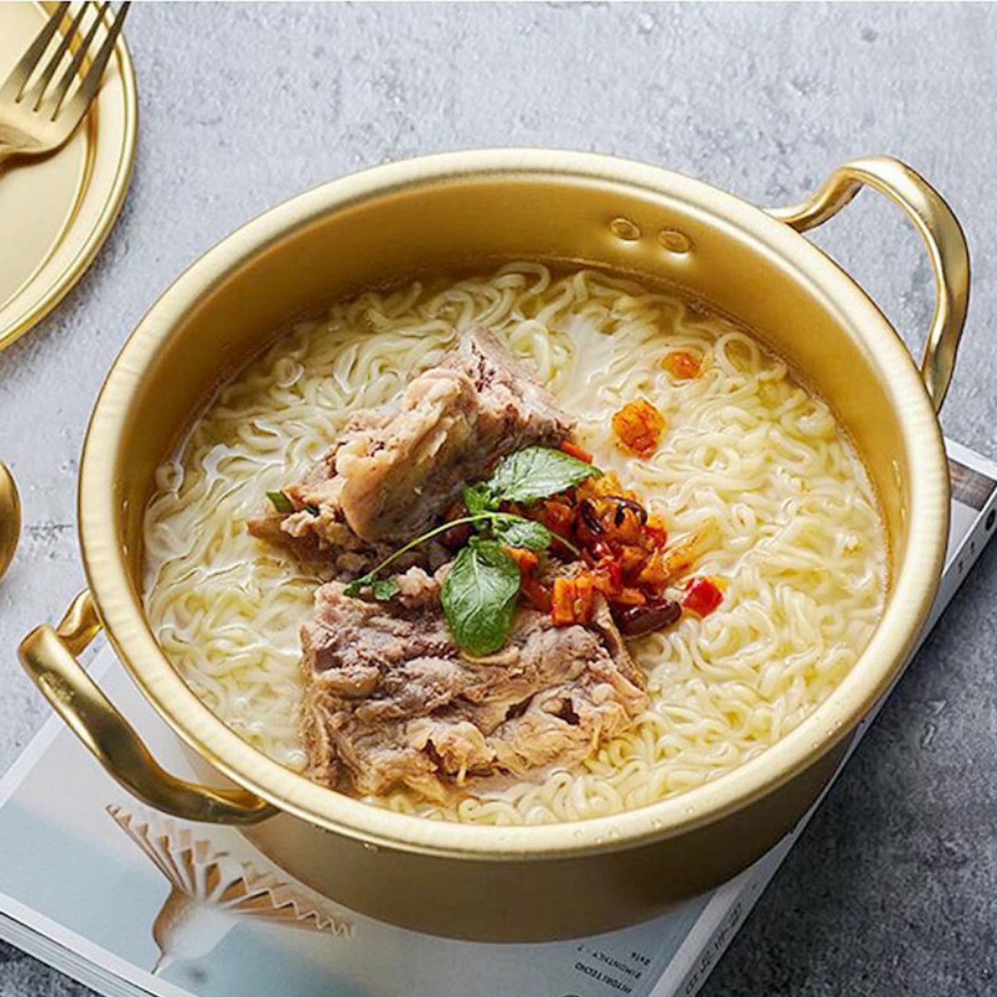 Golden Aluminum Soup & Noodle Pot with Lid – Ideal for Ramen, Broth, and Everyday Cooking (Available in 18cm, 20cm, 22cm)