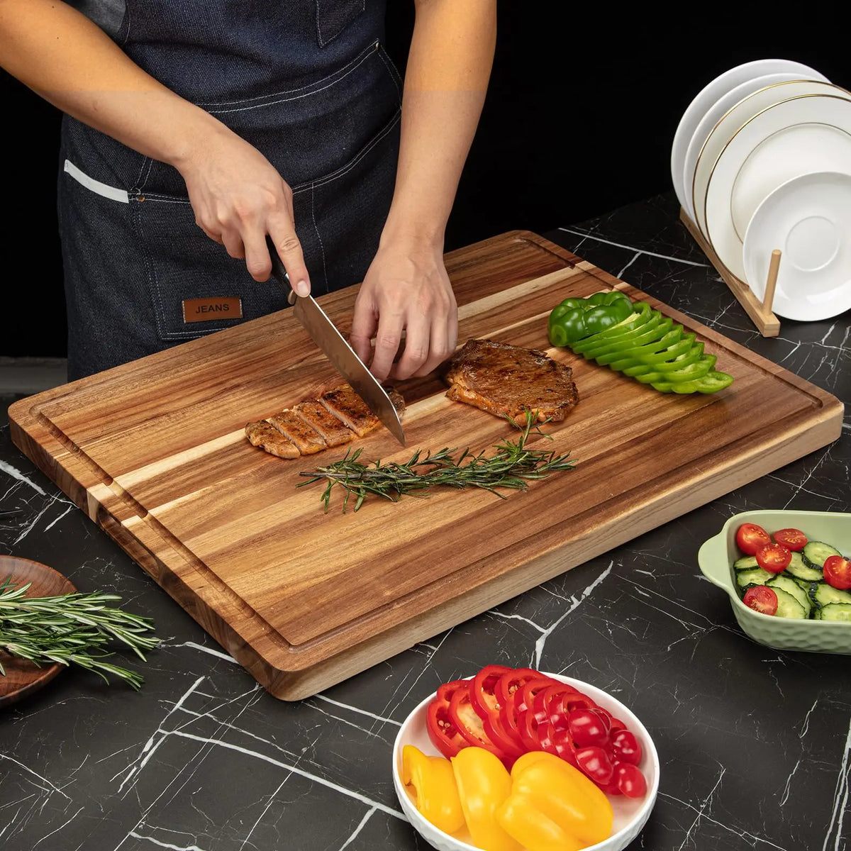 Acacia Wood Butcher Block Chopping Board – Extra Thick Reversible Board with Deep Juice Groove & Built-In Handles – Ideal for Meat & Veg Prep – Available in 50.8 x 38cm & 61 x 45.7cm