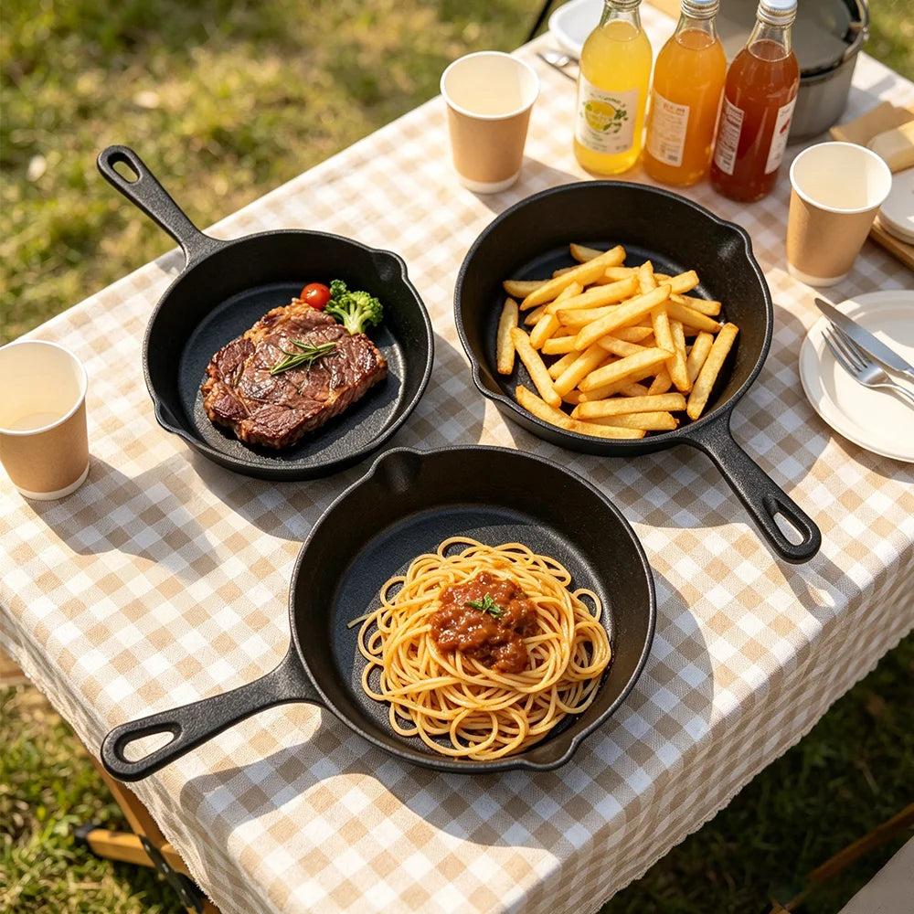 3 Piece Cast Iron Frying Pan Set with Pour Spouts – 16cm, 20cm & 26cm Skillets with Oil Brush & Glove – Ideal for Eggs, Steaks & Pancakes