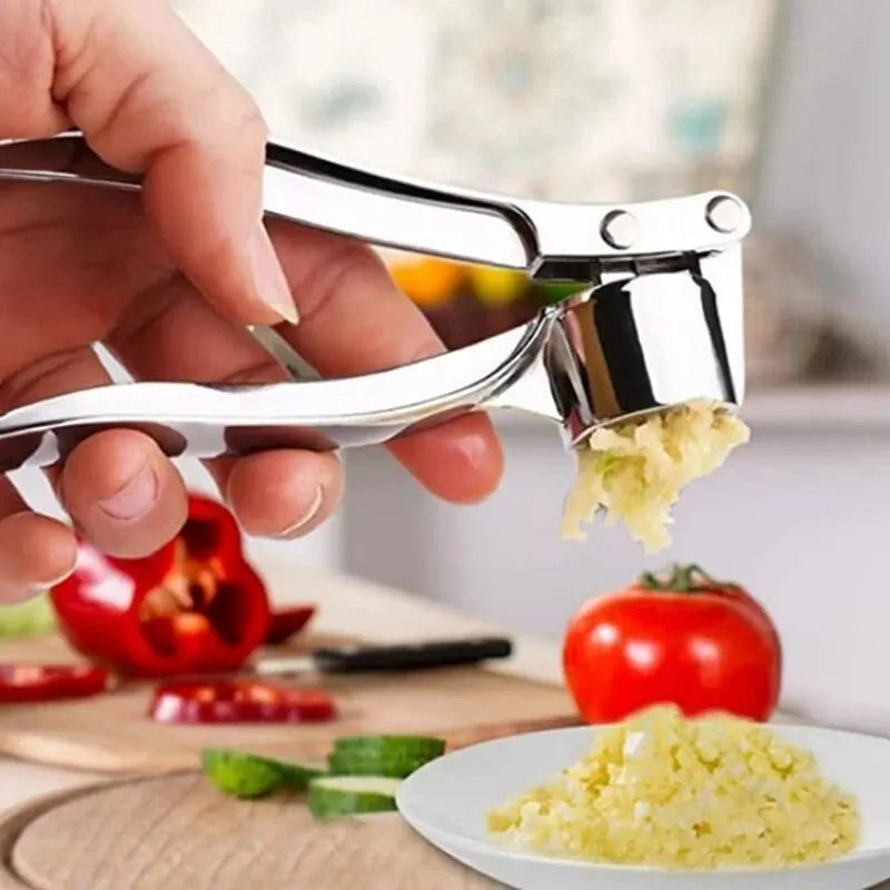 Zinc Alloy Garlic Press – Thickened Anti-Slip Manual Garlic Crusher & Mincer – Ideal for Fresh Garlic Paste in Seconds