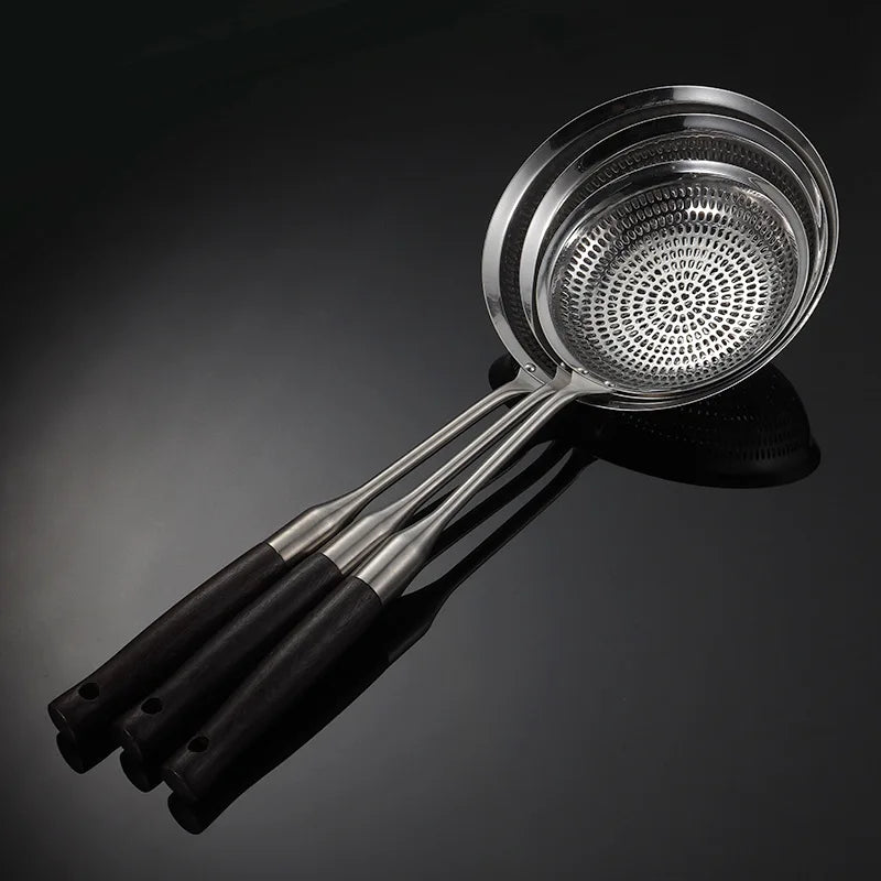 304 Stainless Steel Fine Mesh Kitchen Skimmer Strainer with Non-Slip Anti-Scald Wooden Handle, Great for Deep Frying, Noodles, Dumplings, Pasta & Vegetables, Oil Filtering & Draining, Available in 14cm, 16cm & 19cm Sizes
