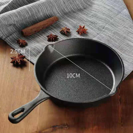 Pre-Seasoned Cast Iron Mini Frying Pan – 10cm Non-Stick Skillet – Ideal for Mini Steaks, Eggs, Pancakes & More – Compatible with Gas, Electric & Induction Hobs (Handle Options: Cast Iron or Wooden)