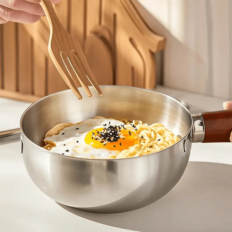 Stainless Steel Milk Pan with Wooden Handle – Induction Saucepan with Non-Slip Base – Great for Milk, Porridge & Sauces – Available in 14cm & 17cm