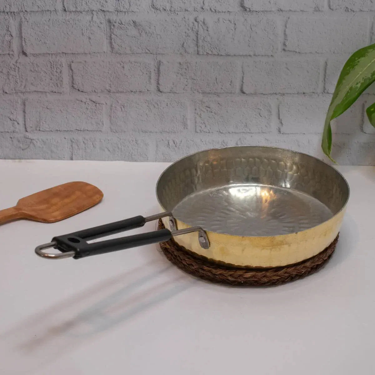Brass Fry Pan with Heat Resistant Long Handle