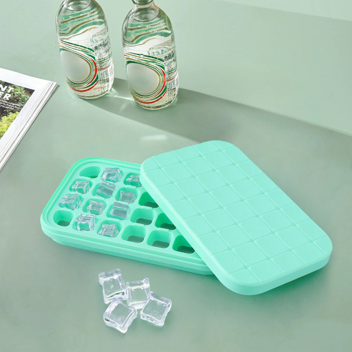 Single Layer Ice Cube Tray, 28 Compartments, BPA Free, Green