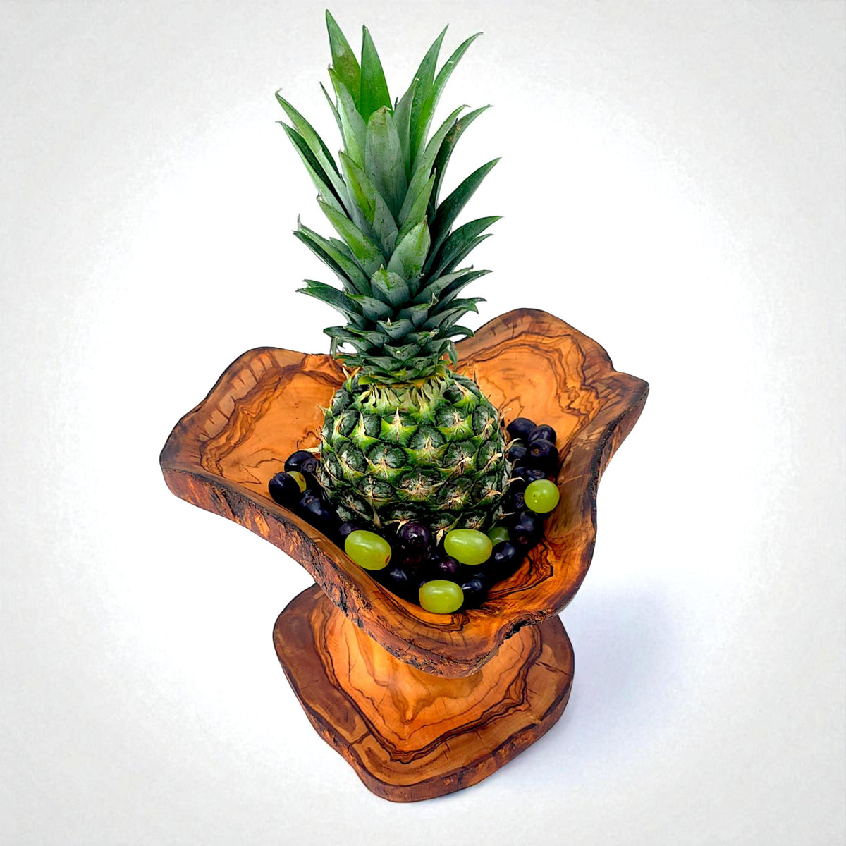 Hand-Carved Olive Wood Fruit Basket | Rustic Centrepiece | 30×30×20 cm