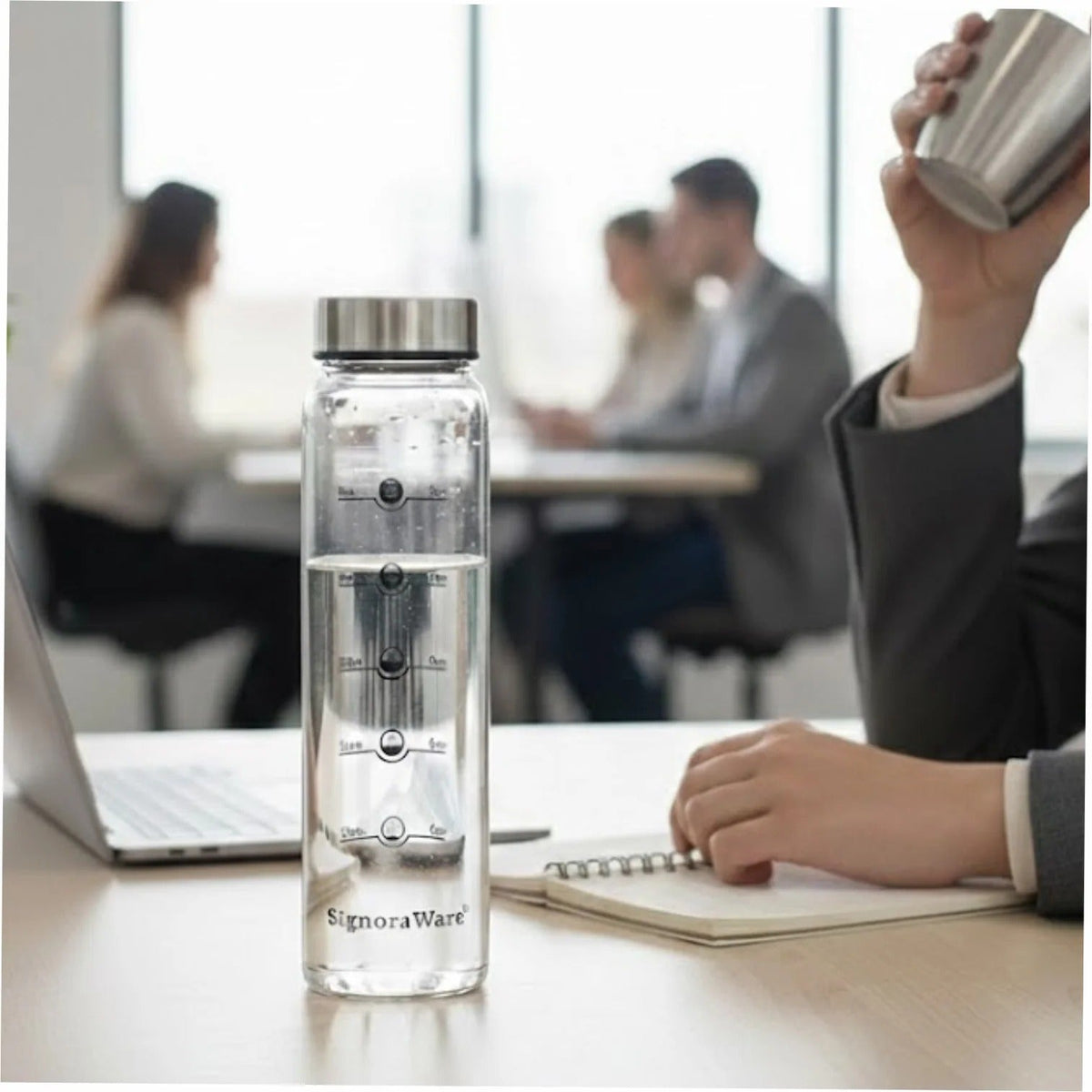 Signoraware Lumea Printed Borosilicate Glass Bottle 1000ml