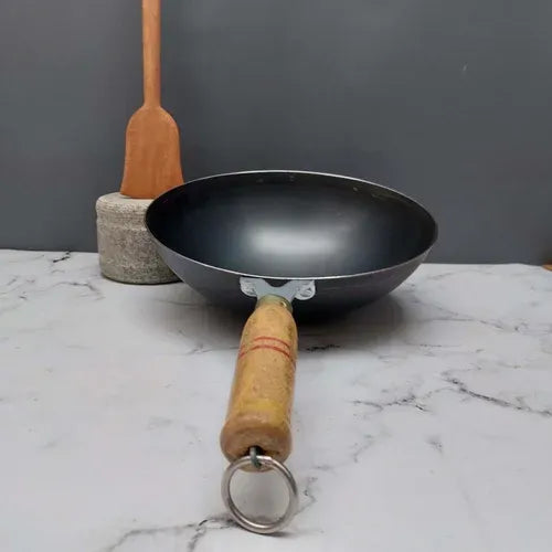 Pure Iron Wok with Wooden Handle