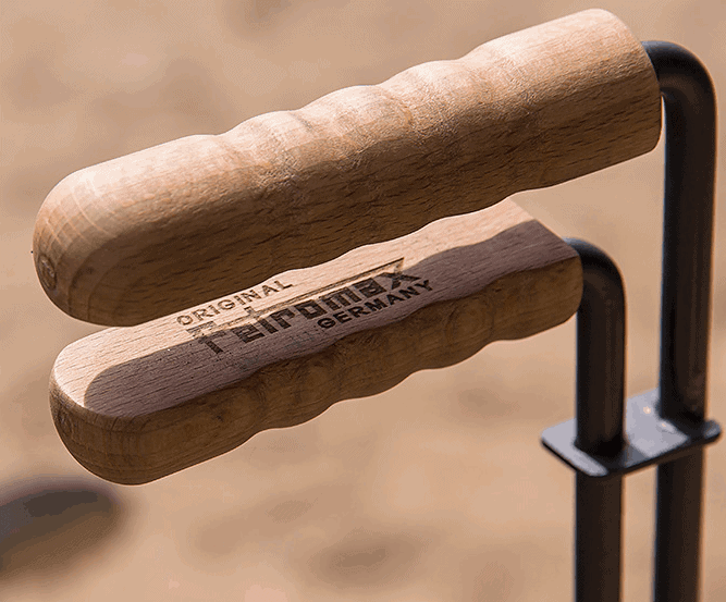 Dutch Oven Lid Lifter with Wooden Handle