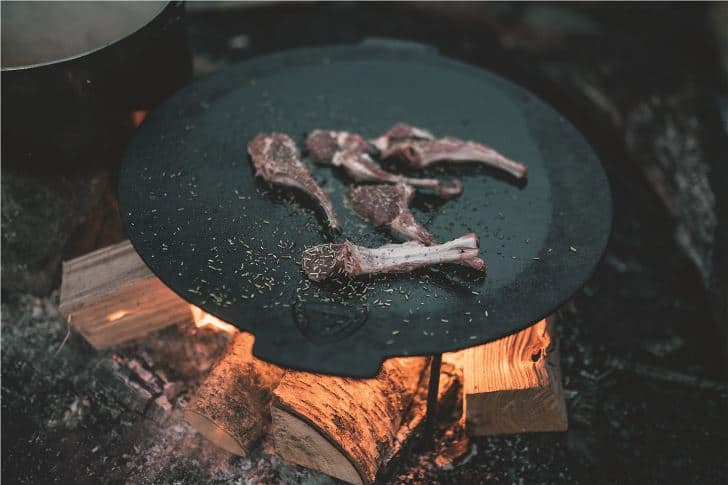 3 Legged Cast iron Pan